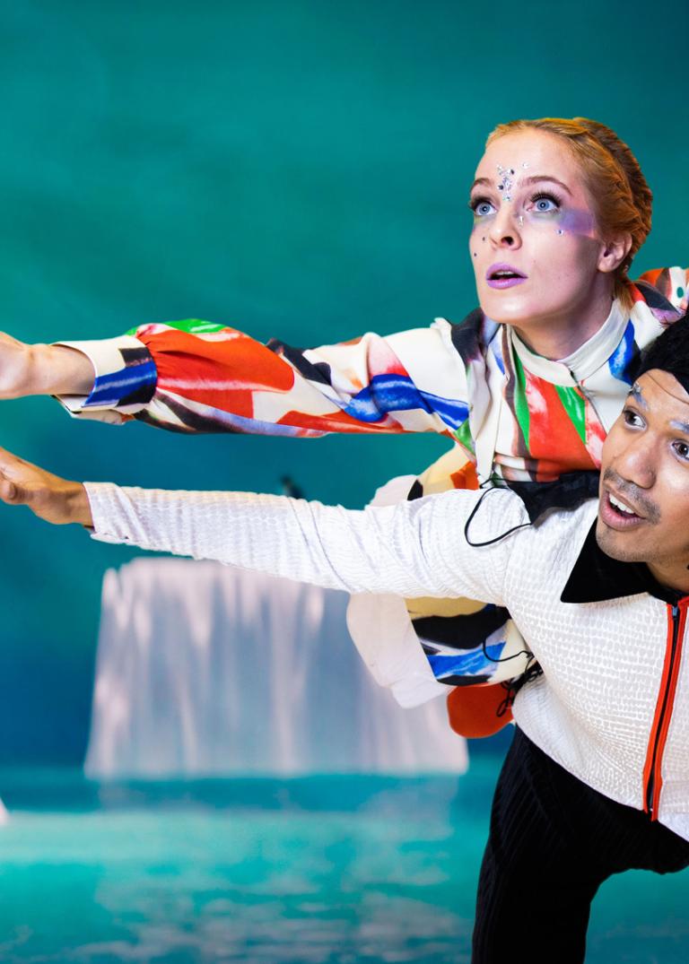 Ur Tanssi Teatteri MDs dansföreställning Igloo, foto: Heikki Järvinen