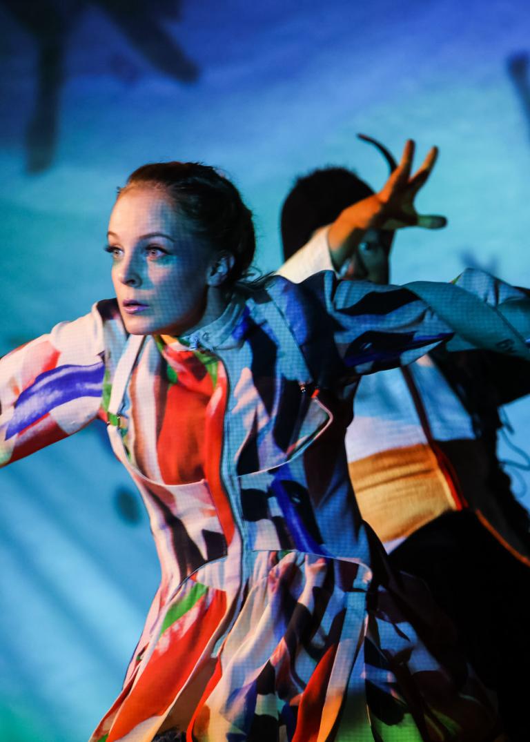Ur Tanssi Teatteri MDs dansföreställning Igloo, foto: Heikki Järvinen