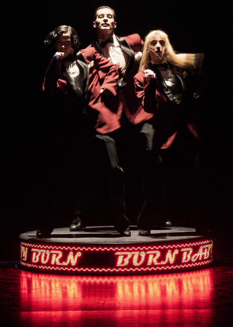DANSSTATIONEN 25.11.11_BURN BABY BURN – MARI CARRASCO.